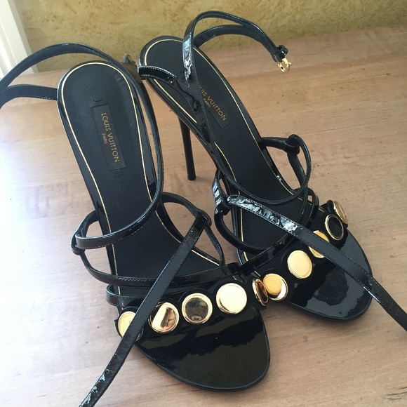 Beautiful strappy sandal heels - Picture 6 of 10